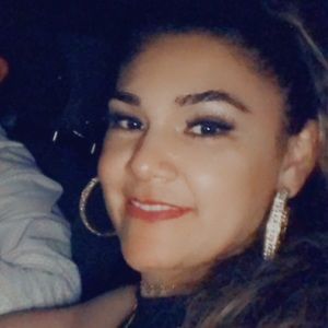 Meet your Posher, Perla